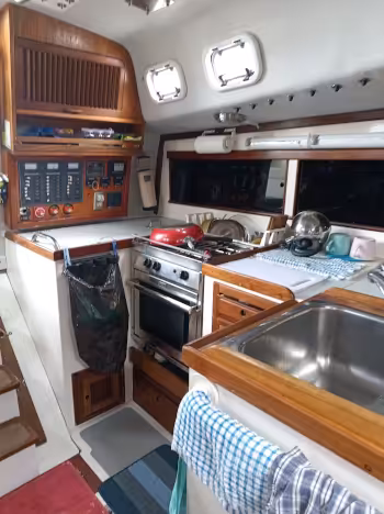 three burner stove with grill and oven