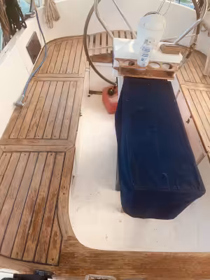 Clean Open Deck Moody 52