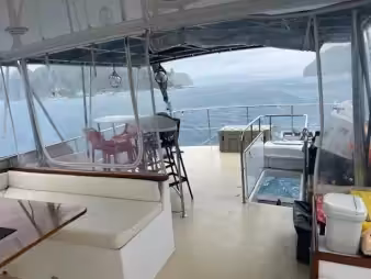 top deck for entertaining